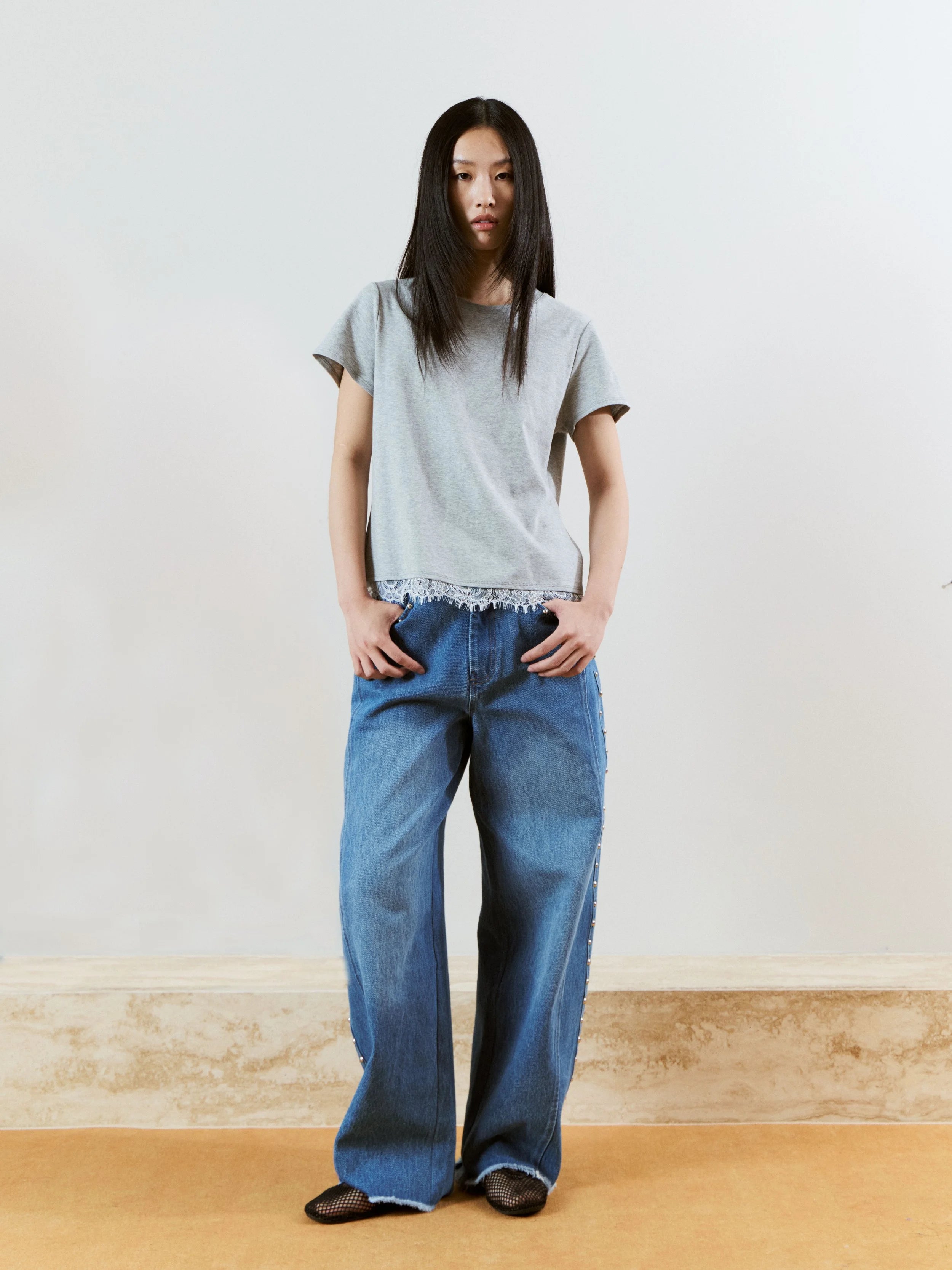 LACE T-SHIRT - GREY