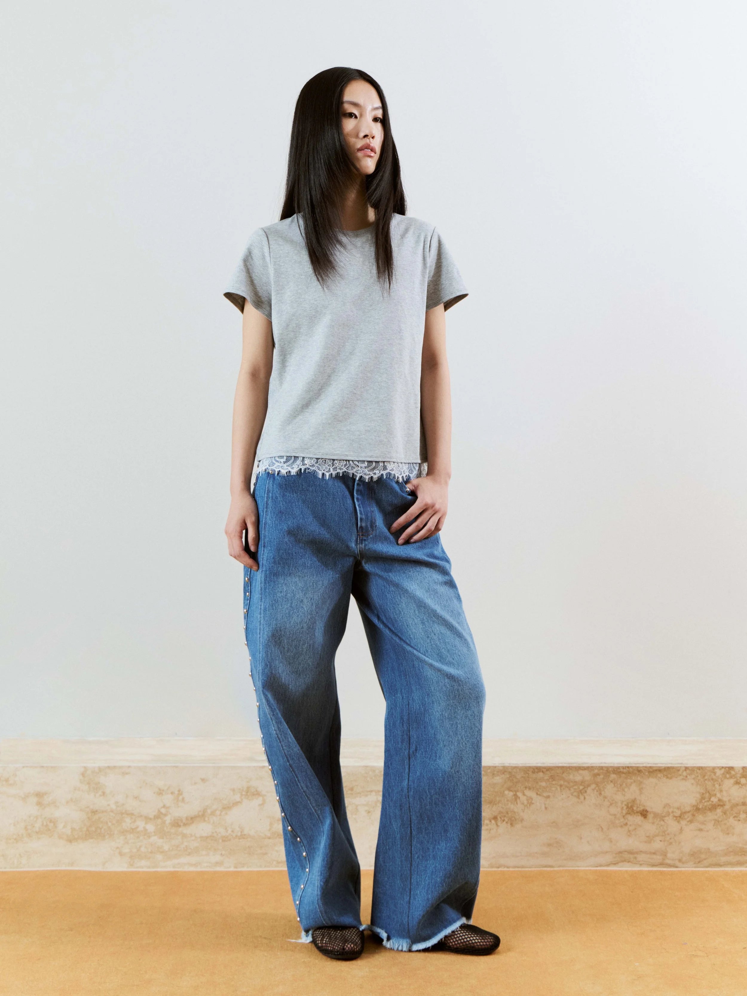 LACE T-SHIRT - GREY