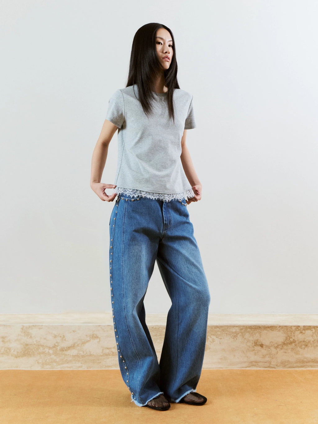 LACE T-SHIRT - GREY