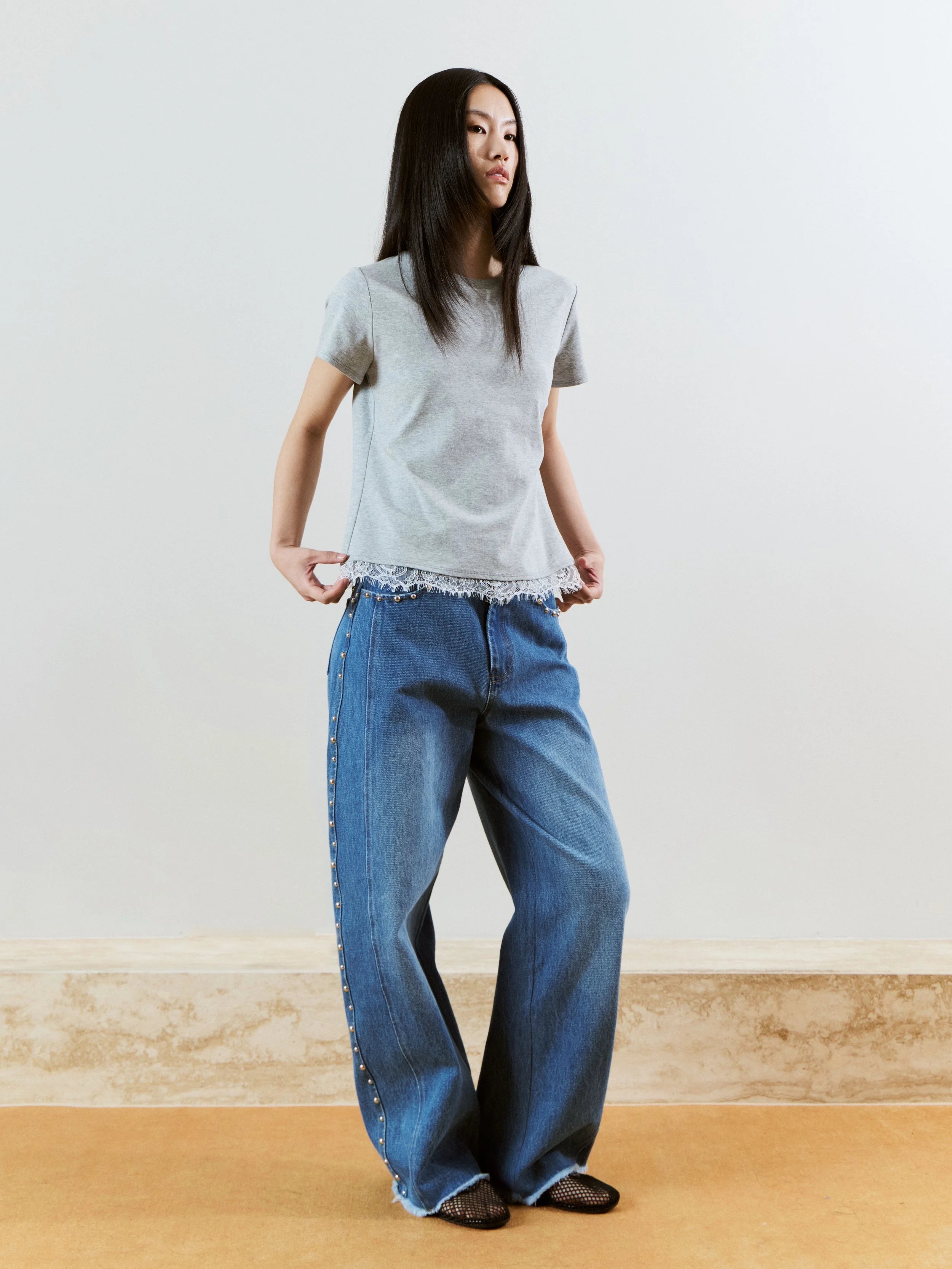LACE T-SHIRT - GREY